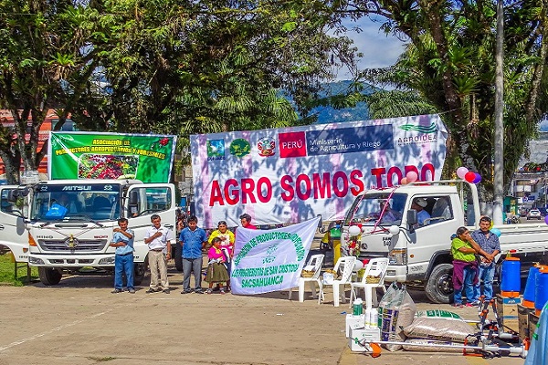 MINAGRI entrega maquinaria para mejorar la producción de cacao, café y papa en Huánuco