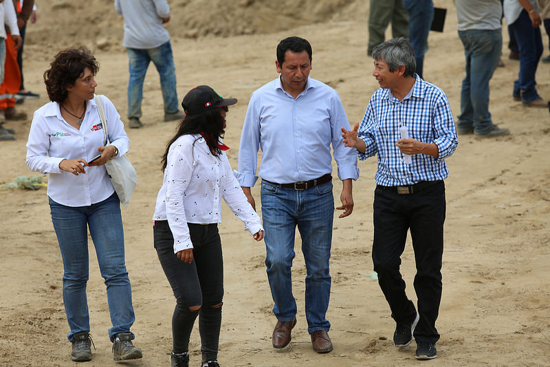 Ministro José Arista supervisa descolmatación del río Zarumilla